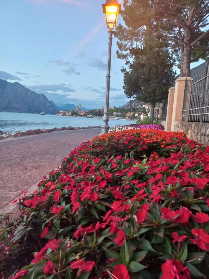 Lake View Casa Di Sandra Apartment Malcesine Exterior photo